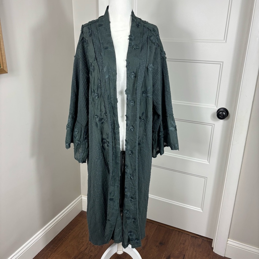 POL Embroidered Longline‎ Kimono S/M